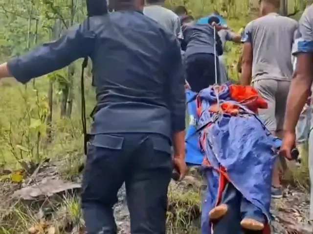 dailekh-micro-bus-falls-karnali-river-rescue-underway