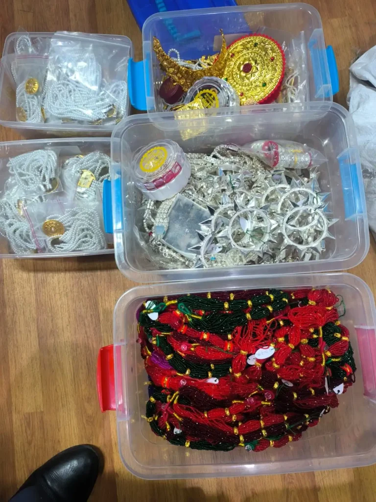 gold-silver-jewelry-seized-america-bound-two-arrested