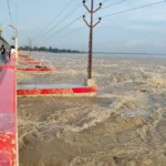 Koshi Barrage Ma Pani Ko Bahau Badhyo